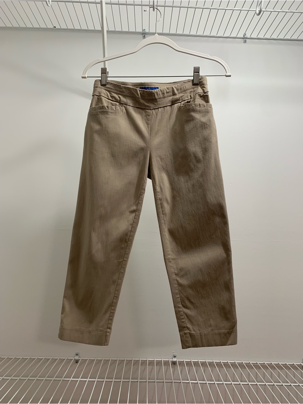 Apt. 9 Tan Pull on Cropped Pants
